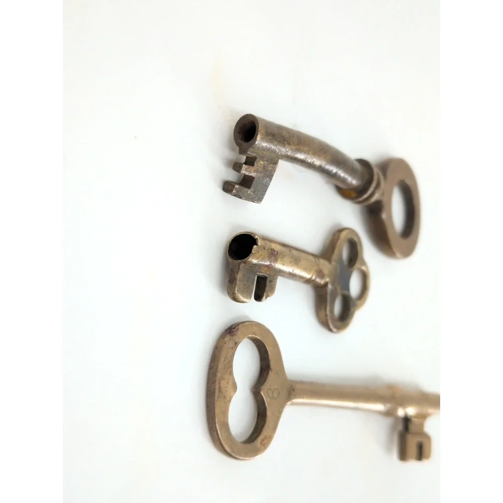 3 Vintage Solid Brass Skeleton Key Open Barrel